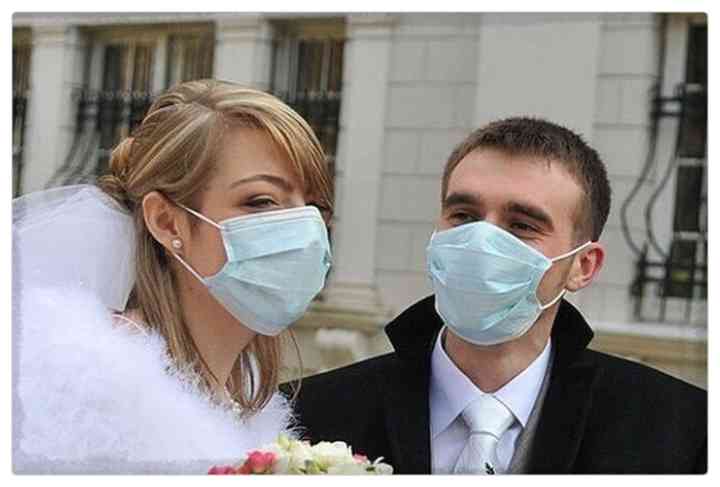 15 Parejas que han decidido casarse en plena pandemia 7