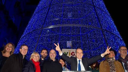 Vigo se gasta 1 millón de euros en luces navideñas, pero pide a sus vecinos que no vayan a verlas 1